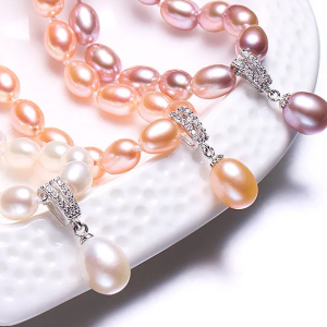 collier ras de cou perle d'eau douce lumineuse
