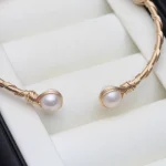 Accessoire en perle d'eau douce