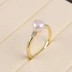 bague dorée perle d'eau douce