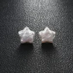 clous d'oreille perle baroque étoile