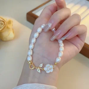 bracelet perle d'eau douce couleur or