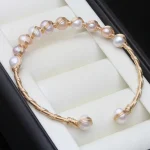 Bracelet perle d'eau douce ajustable or