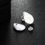boucles d'oreille clous perle baroque feuille