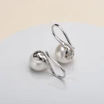 boucles perle élégantes blanches