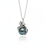 élégant collier en perle de Tahiti avec tête de léopard