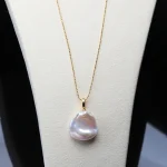 pendentif perle baroque